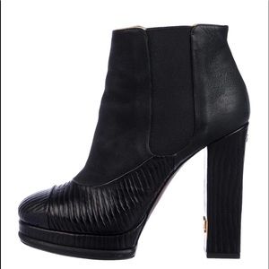 CHANEL CC logo suede ankle boot Chelsea 40.5